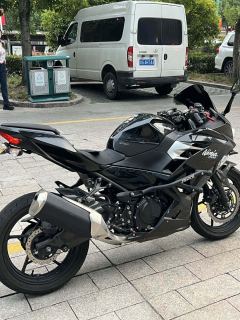 Kawasaki Ninja 400 - ფოტო 2