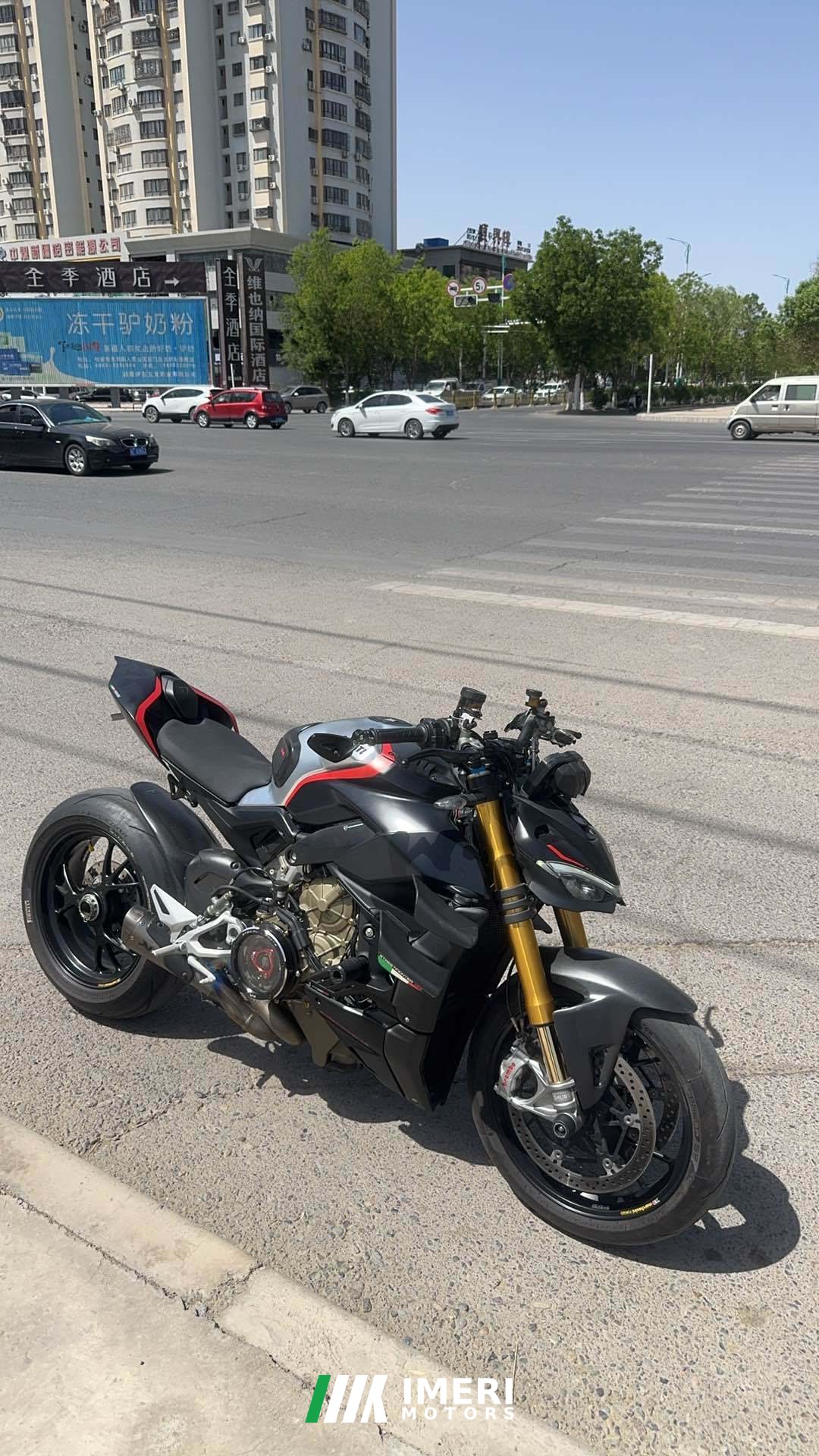 2021 Ducati Street Fighter V4 1100 cc