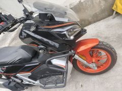 QJMOTOR Hong 150ADV - ფოტო 11