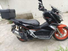 QJMOTOR Hong 150ADV - ფოტო 4