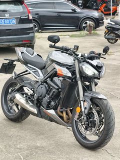 Triumph Street Triple 765 - ფოტო 2