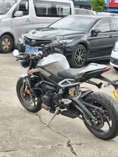 Triumph Street Triple 765 - ფოტო 4