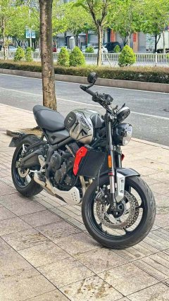 Triumph Trident 660 - ფოტო 1