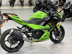 Kawasaki Ninja 400 - ფოტო 3