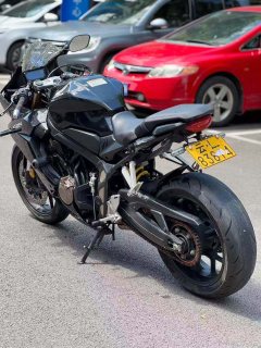Honda CBR650R - photo 4