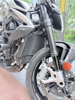 MV Agusta Brutale 800 - ფოტო 8