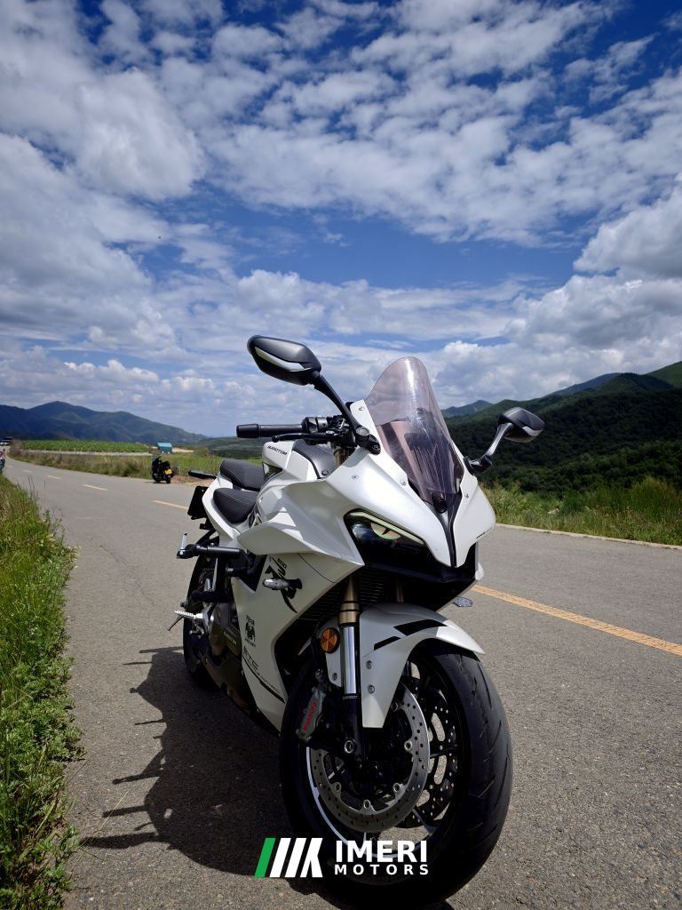 QJMOTOR Roewe i5 550 / Sai 550 *(Context-dependent, usually referring to the motorcycle "Sai 550" or Roewe car v - motorcycl…