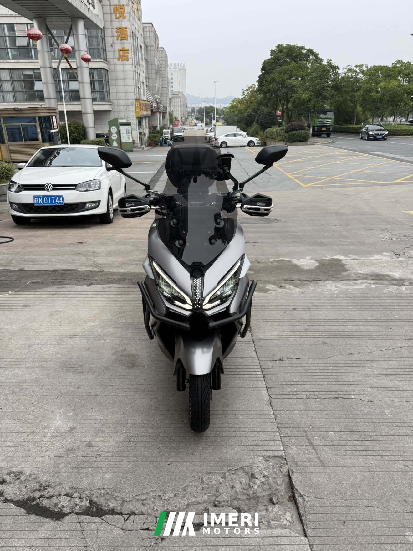2025 QJMOTOR FLY150