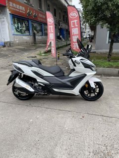 SYM Cruisym 400 - ფოტო 4