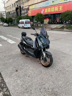 Yamaha XMAX 300 cc - ფოტო 3