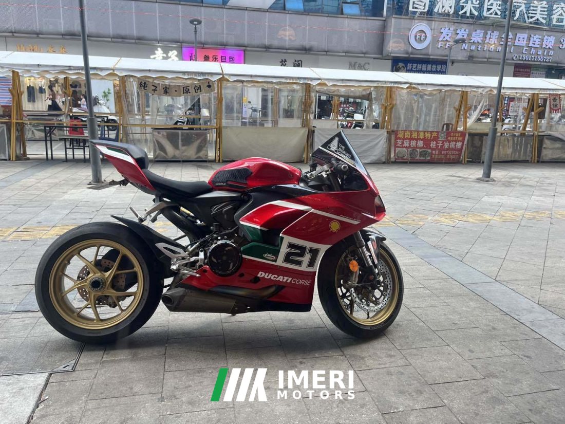 Ducati Panigale V2 955 cc - motorcycle from China