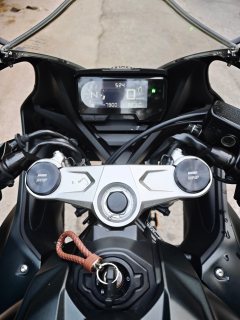 Honda CBR650R - ფოტო 2