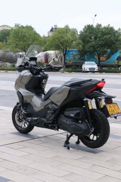 Honda ADV350 - ფოტო 8