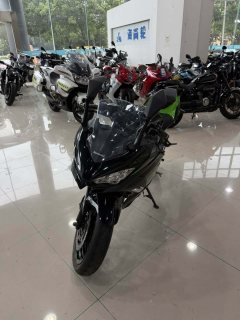 Kawasaki Ninja 400 - ფოტო 2