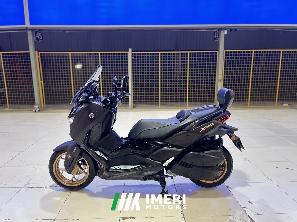 2024 Yamaha XMAX 300 cc
