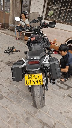 Benelli Leoncino 500 - ფოტო 2
