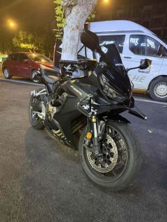 Honda CBR650R - ფოტო 4