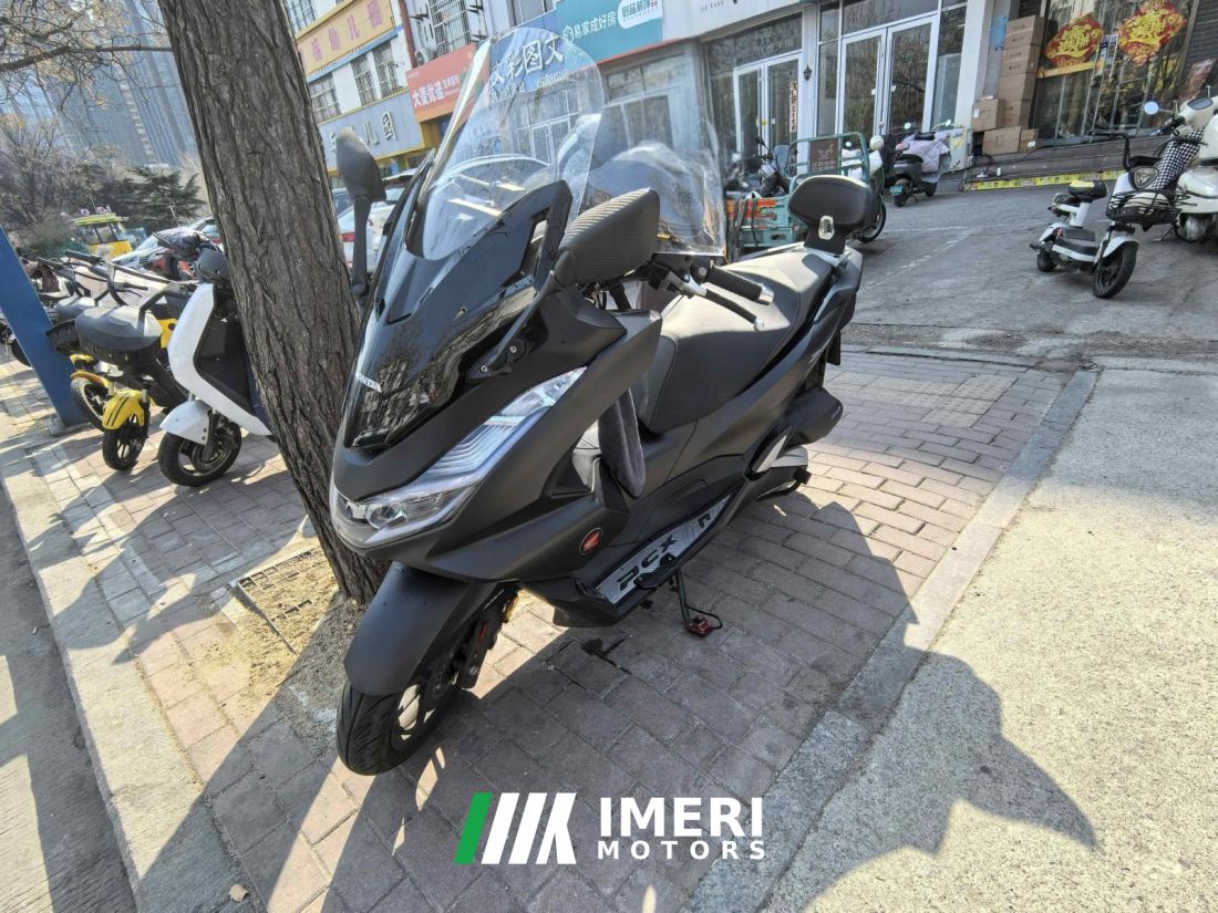 Wuyang Honda PCX 160 cc - мотоцикл из Китая