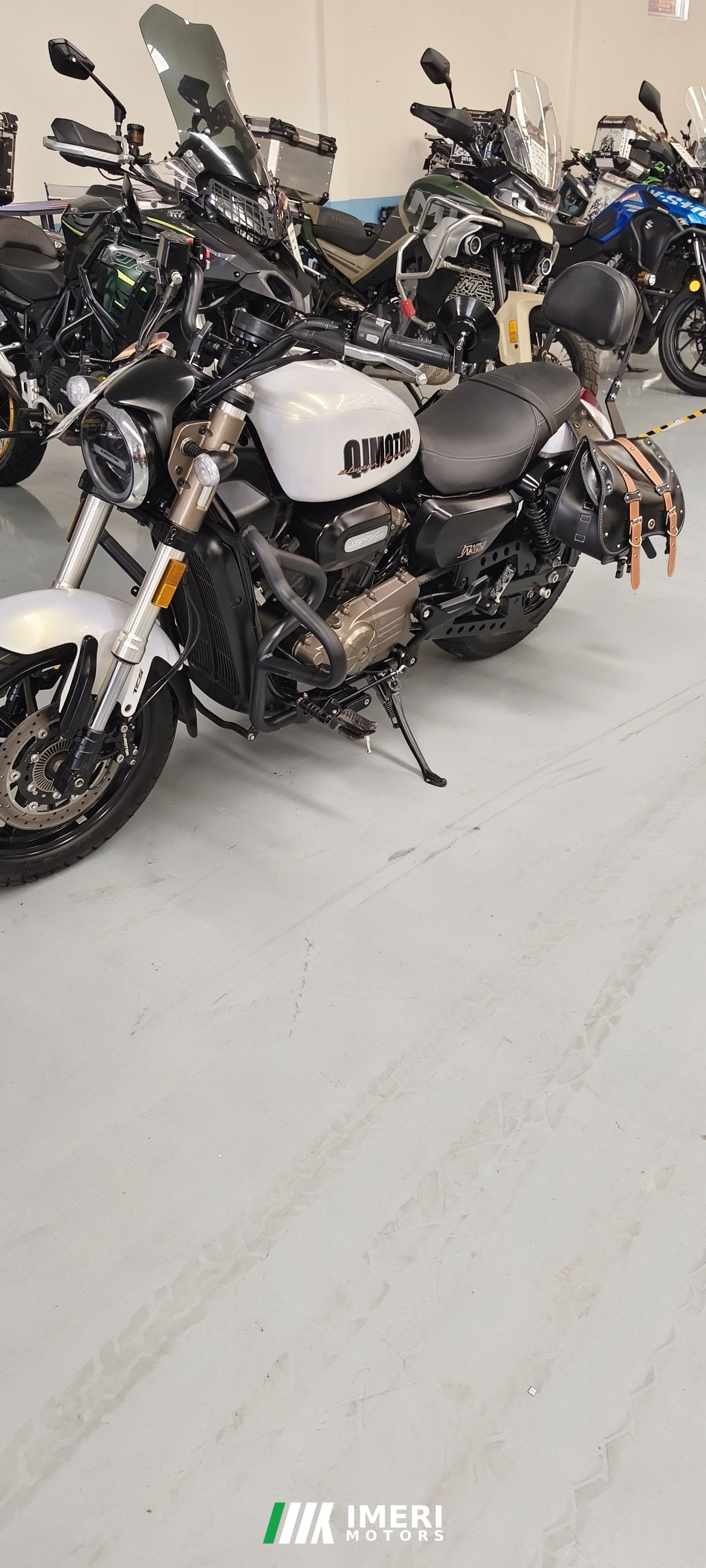 2023 QJMOTOR Flash 300