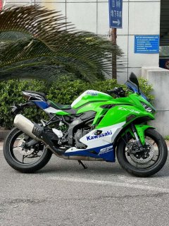 Kawasaki ZX-4R 400 cc - ფოტო 1
