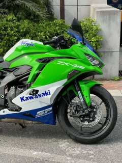 Kawasaki ZX-4R 400 cc - ფოტო 4