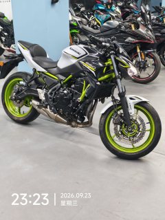 Kawasaki Z650 - ფოტო 1