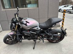 Benelli 752S 750 cc - ფოტო 1