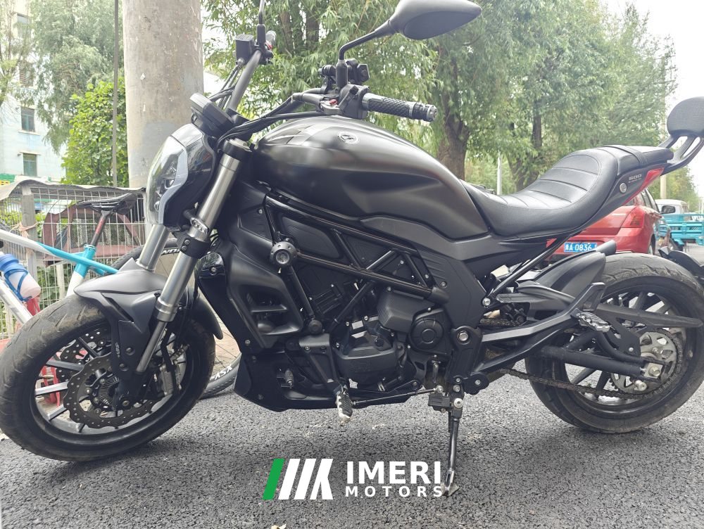 2021 Benelli 502C 500 cc