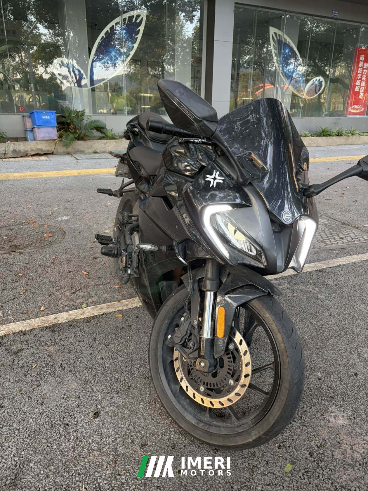 2022 CFMOTO 250SR