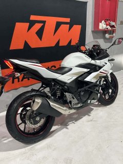Haojue Suzuki GSX250R - ფოტო 3