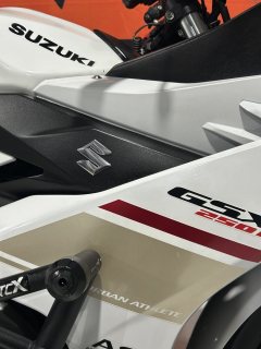 Haojue Suzuki GSX250R - ფოტო 6