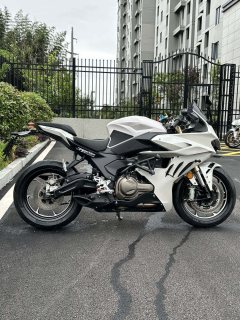 QJMOTOR Roewe i5 550 / Sai 550 *(Context-dependent, usually referring to the motorcycle "Sai 550" or Roewe car v - photo 7