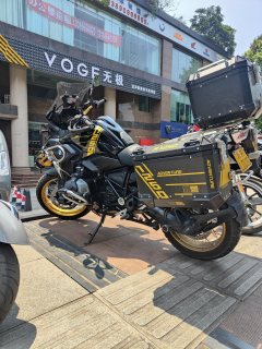 BMW R 1250 GS - photo 1