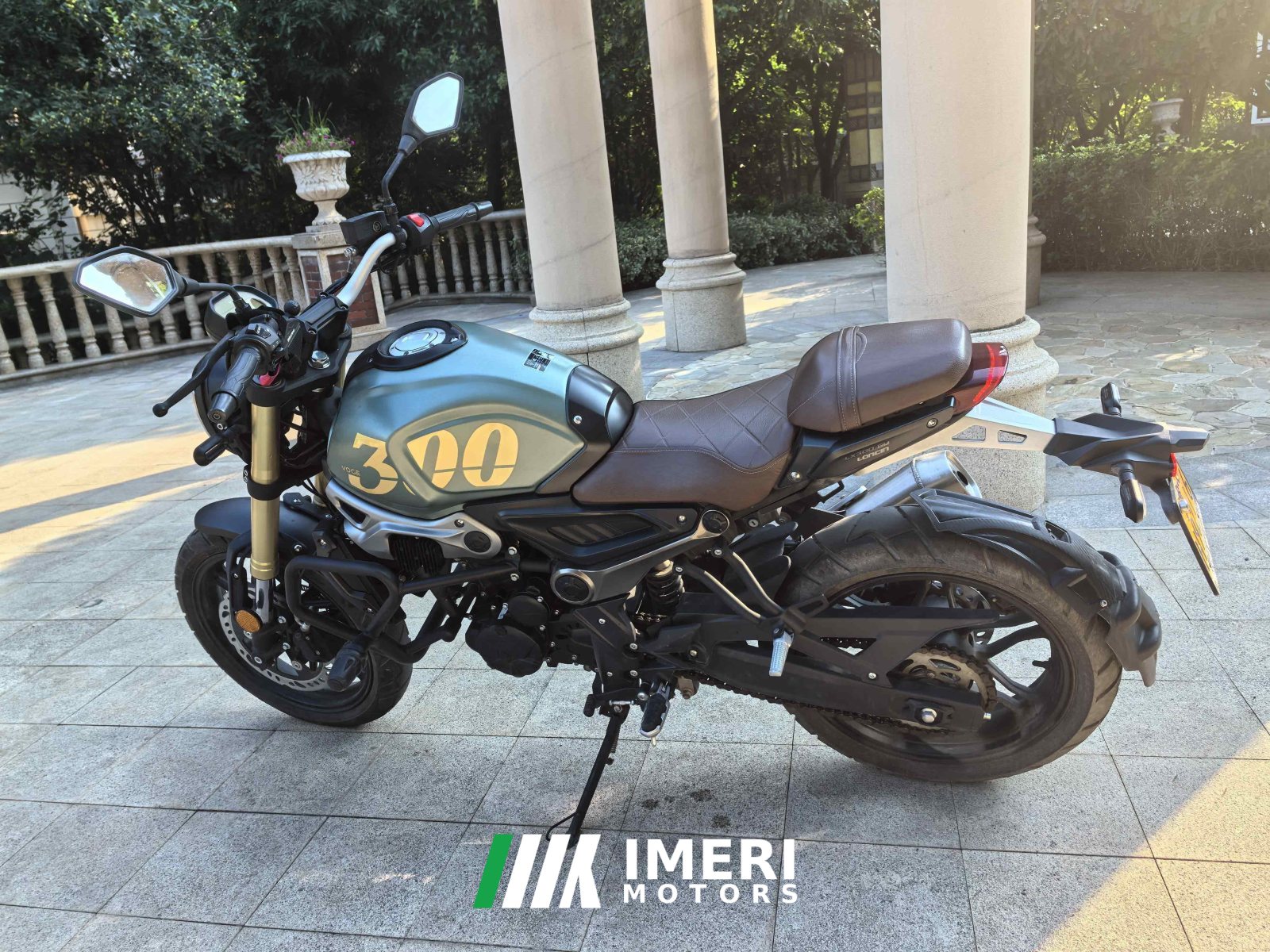 2021 Voge 300AC