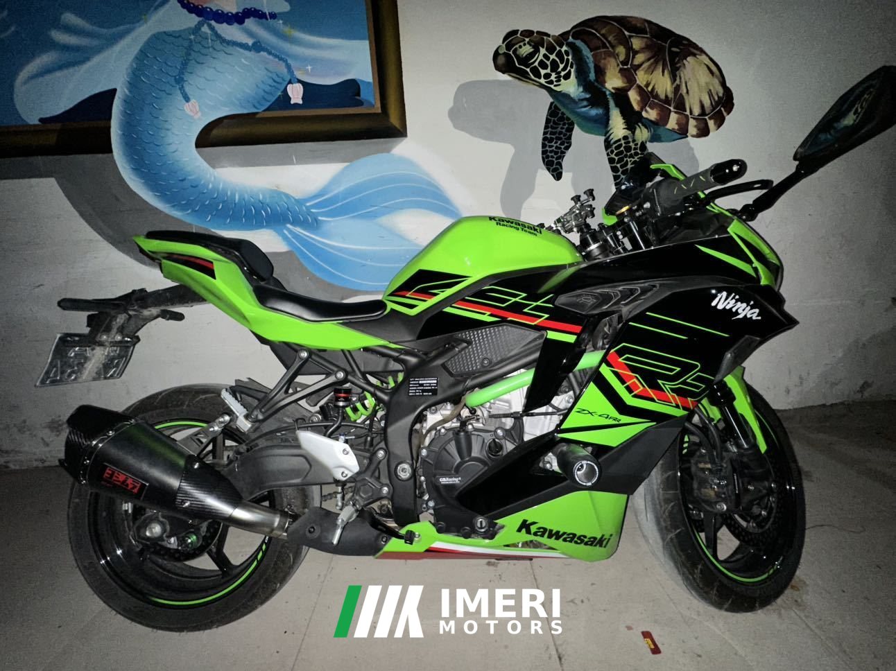 2023 Kawasaki ZX-4R 400 cc