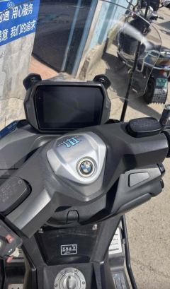 Voge SR4 Max 350 cc - ფოტო 3