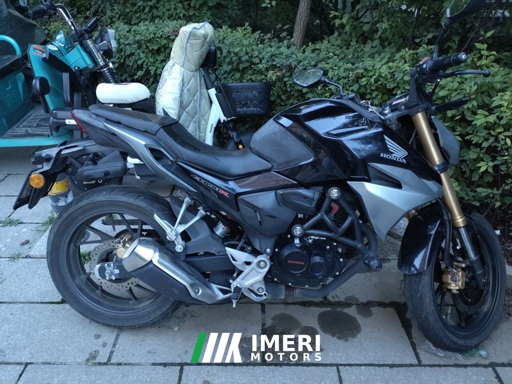 2019 Wuyang Honda CB190R Blazing Eye