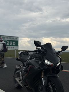 Honda CBR650R - фото 3