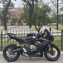 Honda CBR650R - photo 3