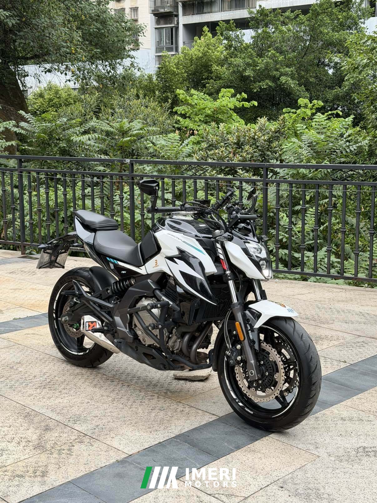 2022 CFMOTO 650NK
