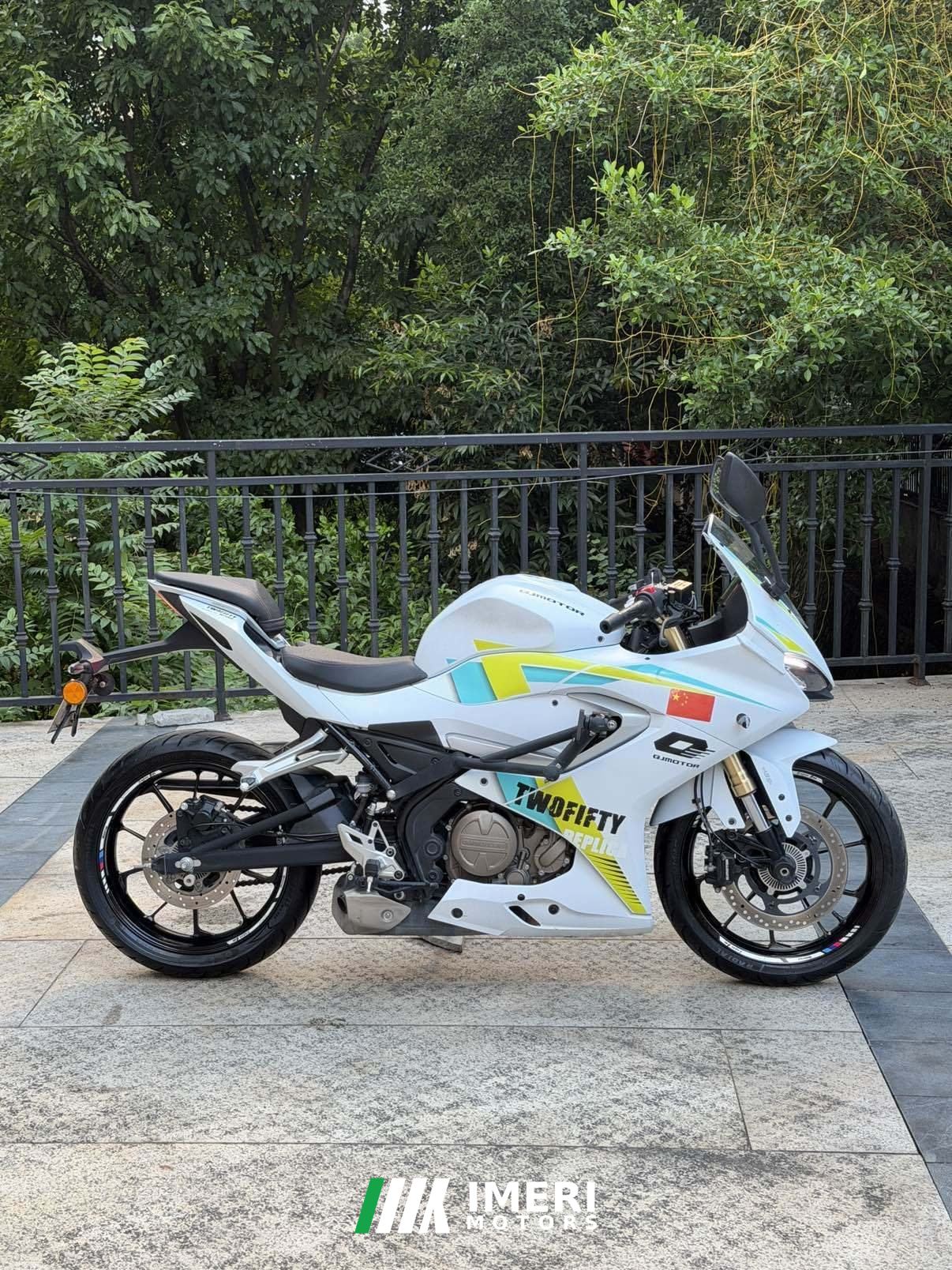 2022 QJMOTOR SRK 250