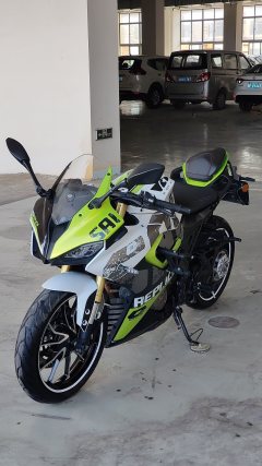 QJMOTOR SRK 250 - ფოტო 4