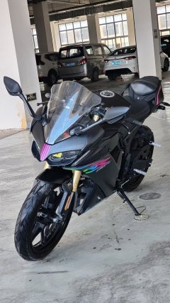 Voge 250RR - ფოტო 3