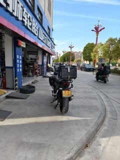 Honda CB400X - photo 1