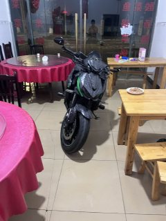 Kawasaki Z1000 - ფოტო 3