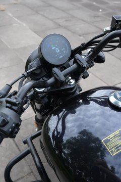 QJMOTOR Flash 150 - photo 4