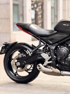 Triumph Trident 660 - ფოტო 3