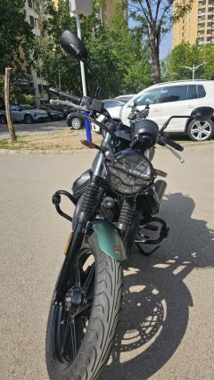Moto Guzzi V7 850 cc - ფოტო 1