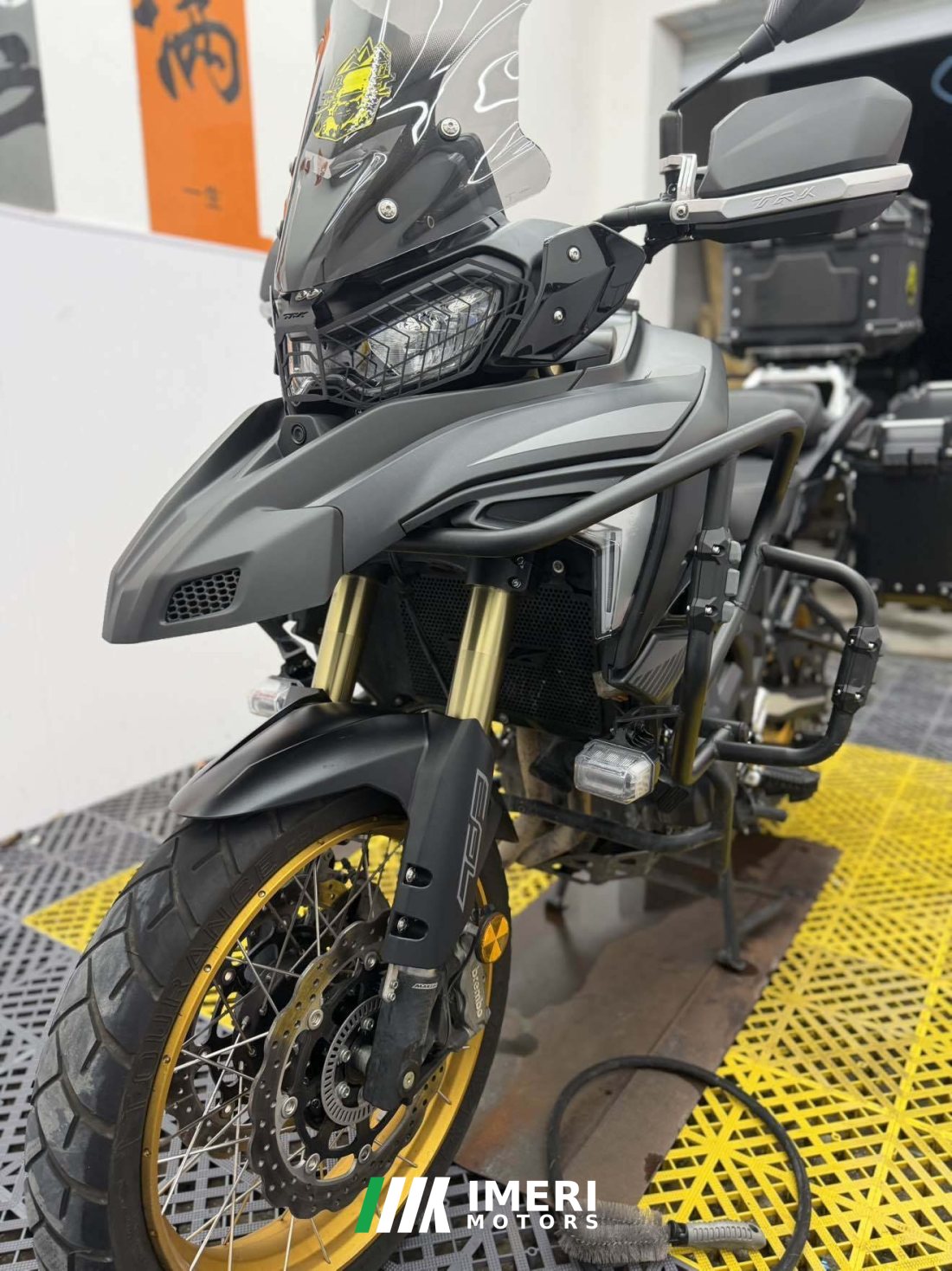 Benelli TRK702 700 cc - მოტოციკლი ჩინეთიდან