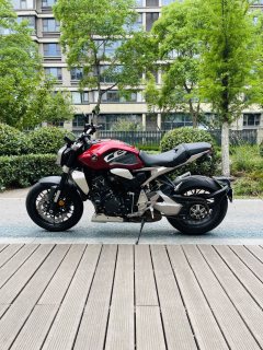 Honda CB1000R - ფოტო 5